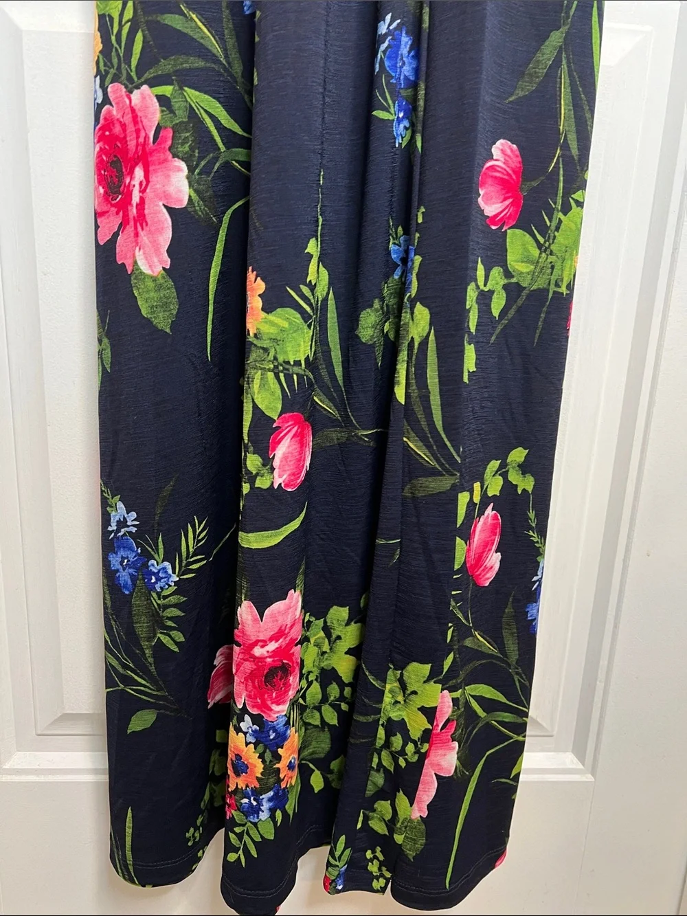 Le Lis Women’s Navy Faux Wrap Floral Print Maxi Dress. Size Medium. - Picture 7 of 12